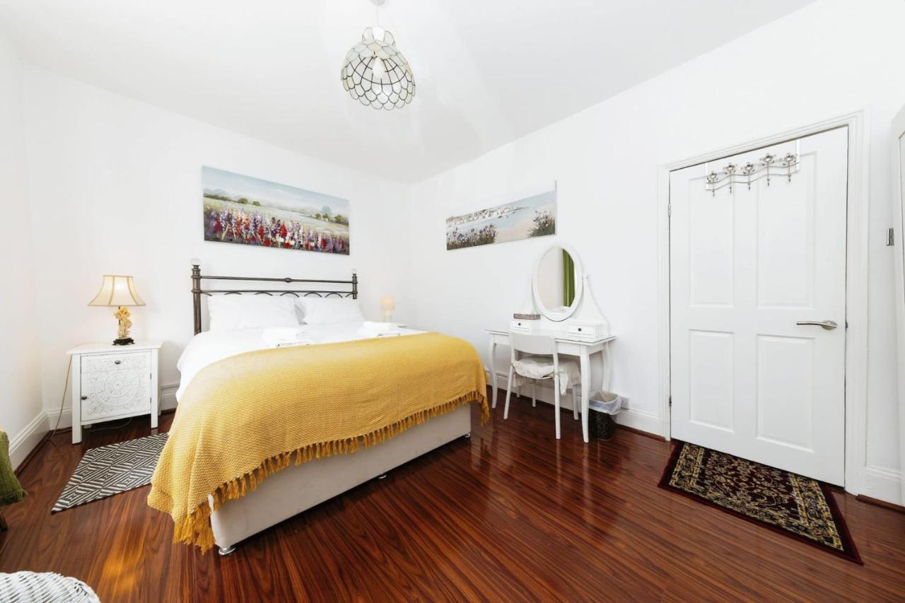 Your Chic 3Br Home Comfort And Style In لندن المظهر الخارجي الصورة